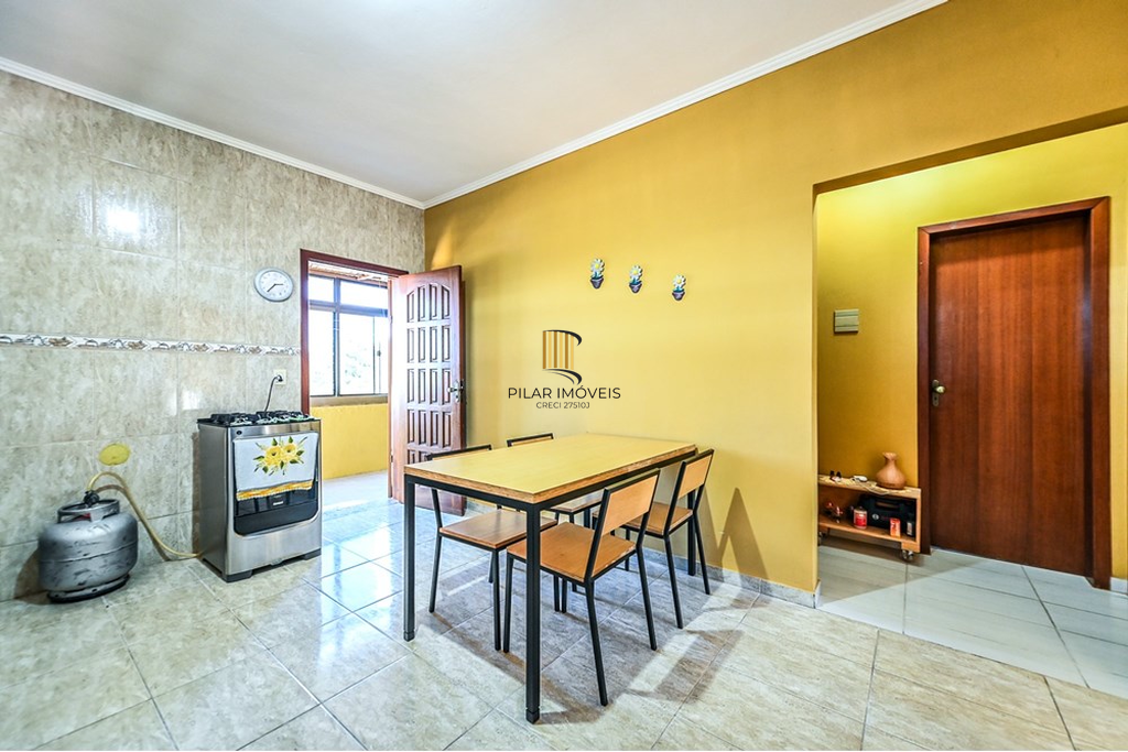 Casa 2 dormitórios no bairro Agronomia