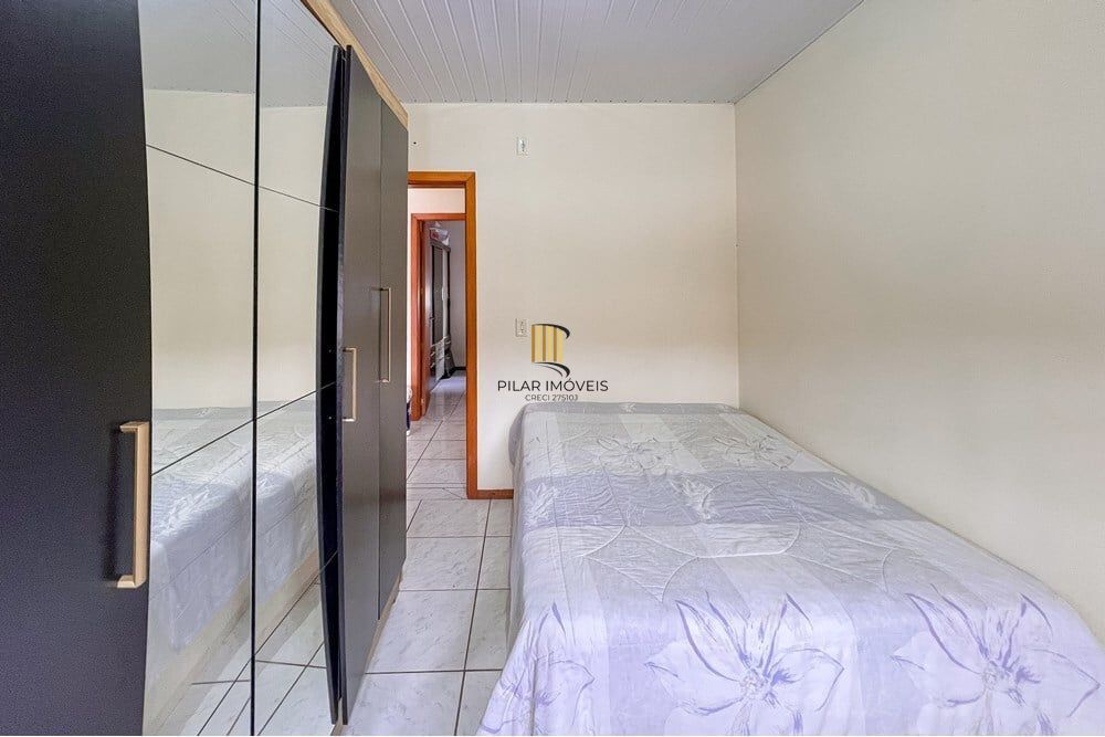 Casa de Condomínio 2 dormitórios no bairro Olaria