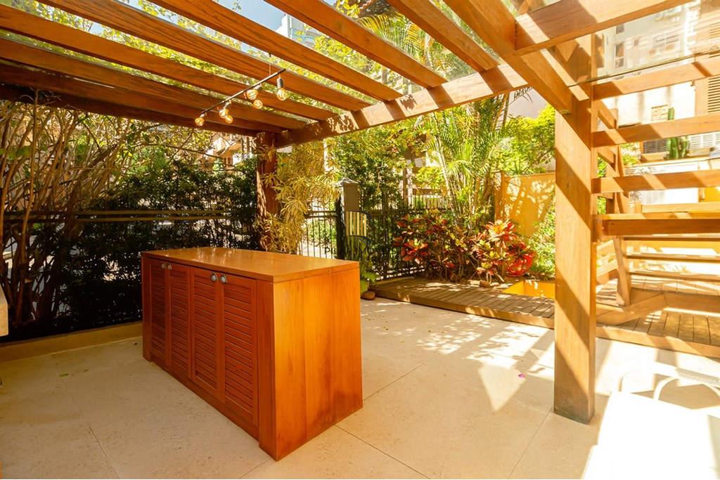 Casa de Condomínio 4 dormitórios no bairro Bela Vista