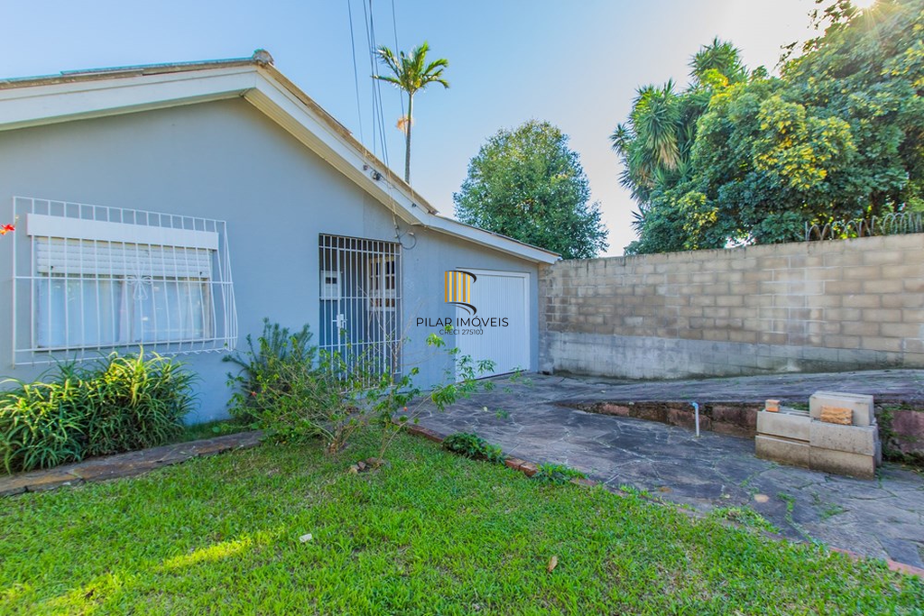 Casa 2 dormitórios no bairro Igara