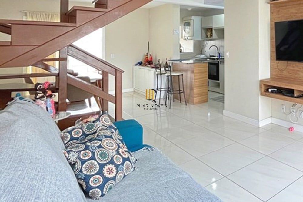 Casa 3 dormitórios no bairro Hípica