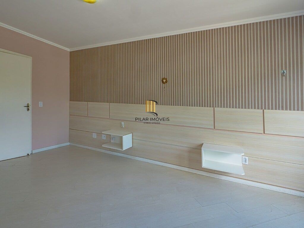 Casa 3 dormitórios no bairro Sarandi