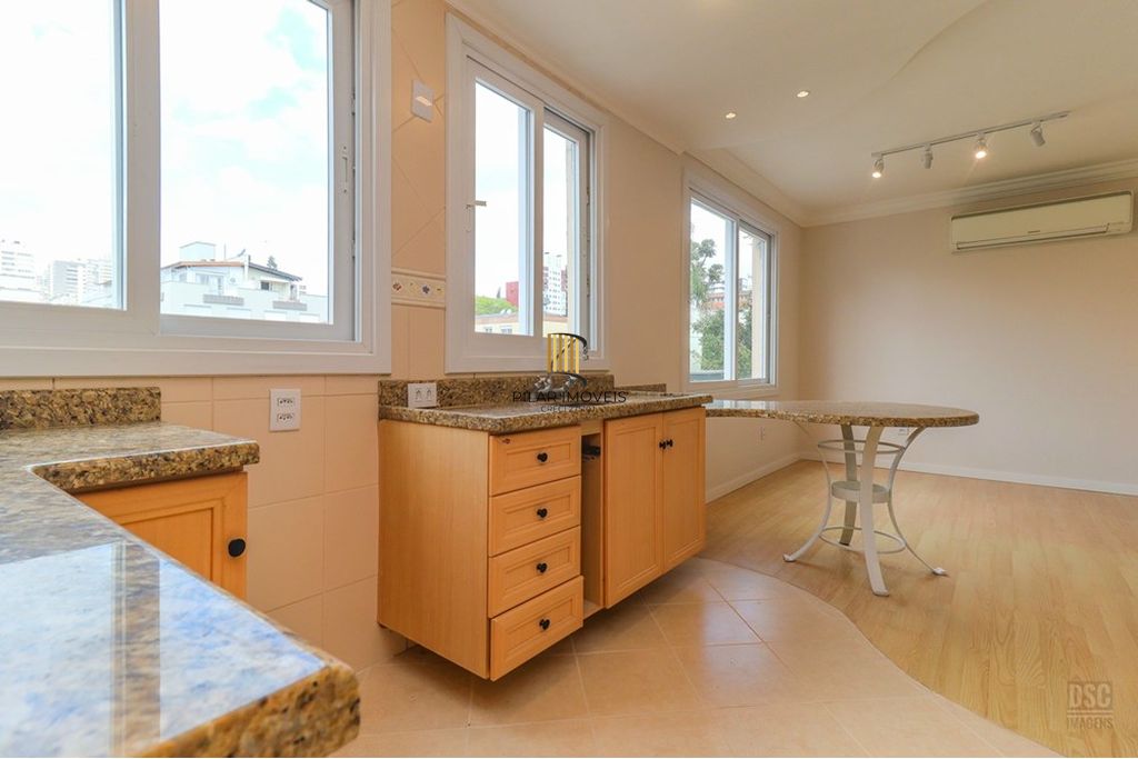 Cobertura 2 dormitórios no bairro Petrópolis