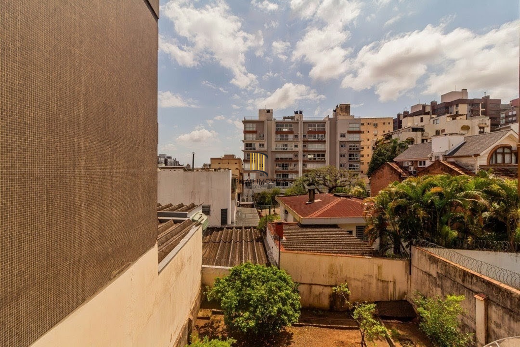 Casa 3 dormitórios no bairro Menino Deus