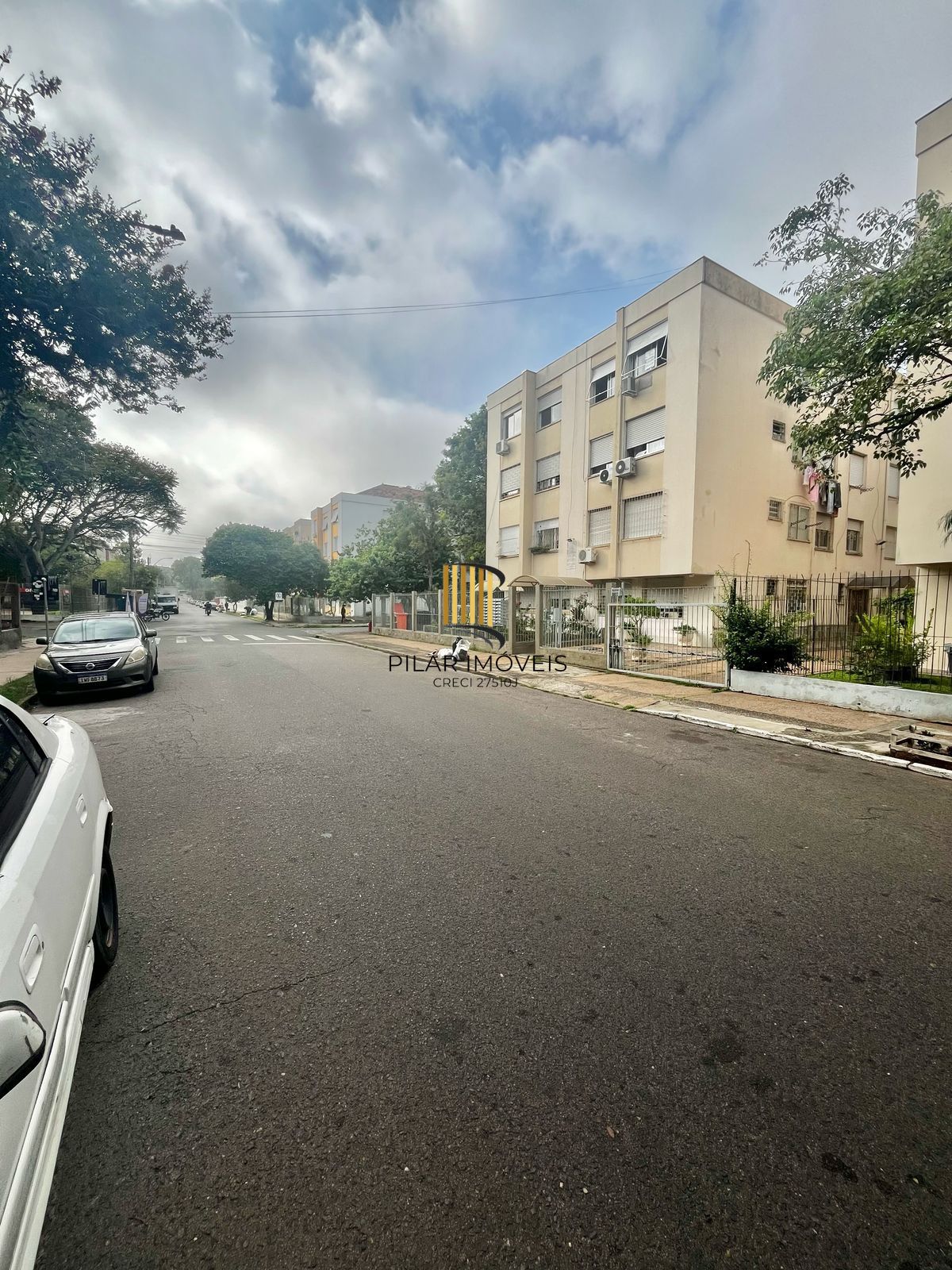 01 dormitório, junto ao Nacional Leopoldina, sala, banheiro, cozinha e área