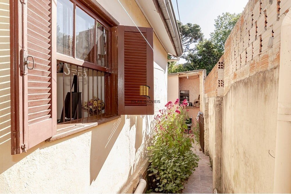 Casa 4 dormitórios no bairro Espírito Santo