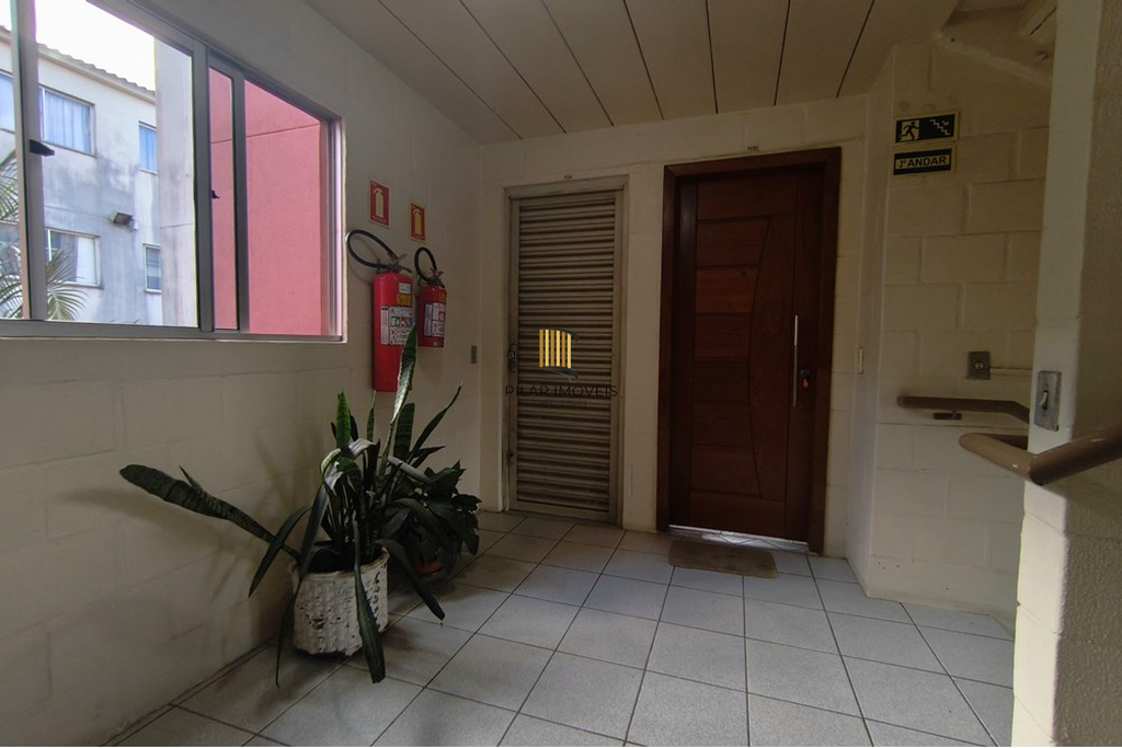Apartamento 2 dormitórios no bairro Maria Regina