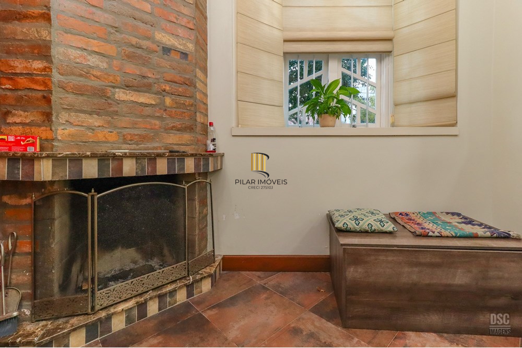 Casa 4 dormitórios no bairro Tristeza