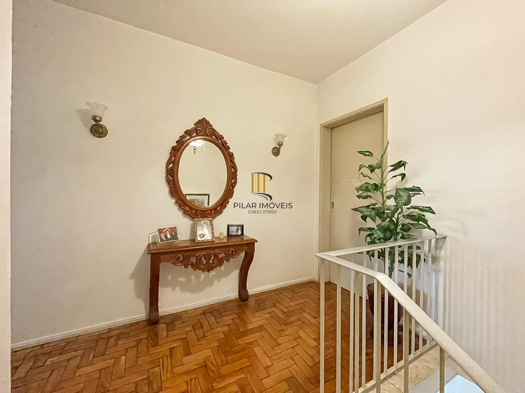 Casa 3 dormitórios no bairro Nonoai