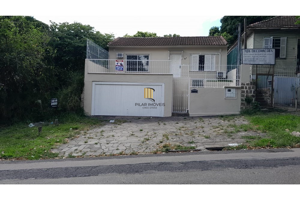 Casa 3 dormitórios no bairro Chácara das Pedras