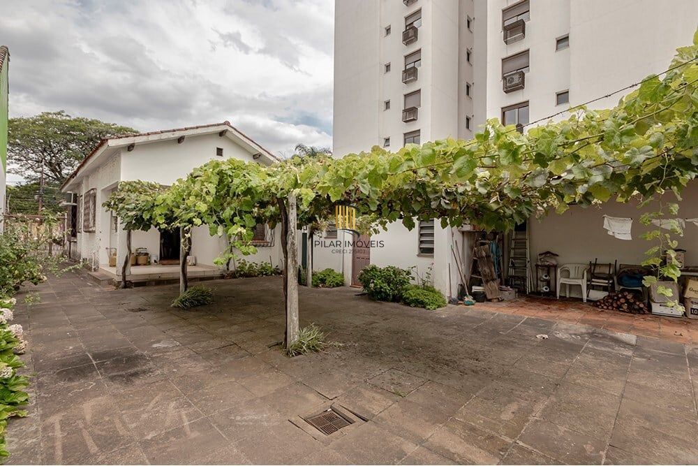 Terreno no bairro Menino Deus