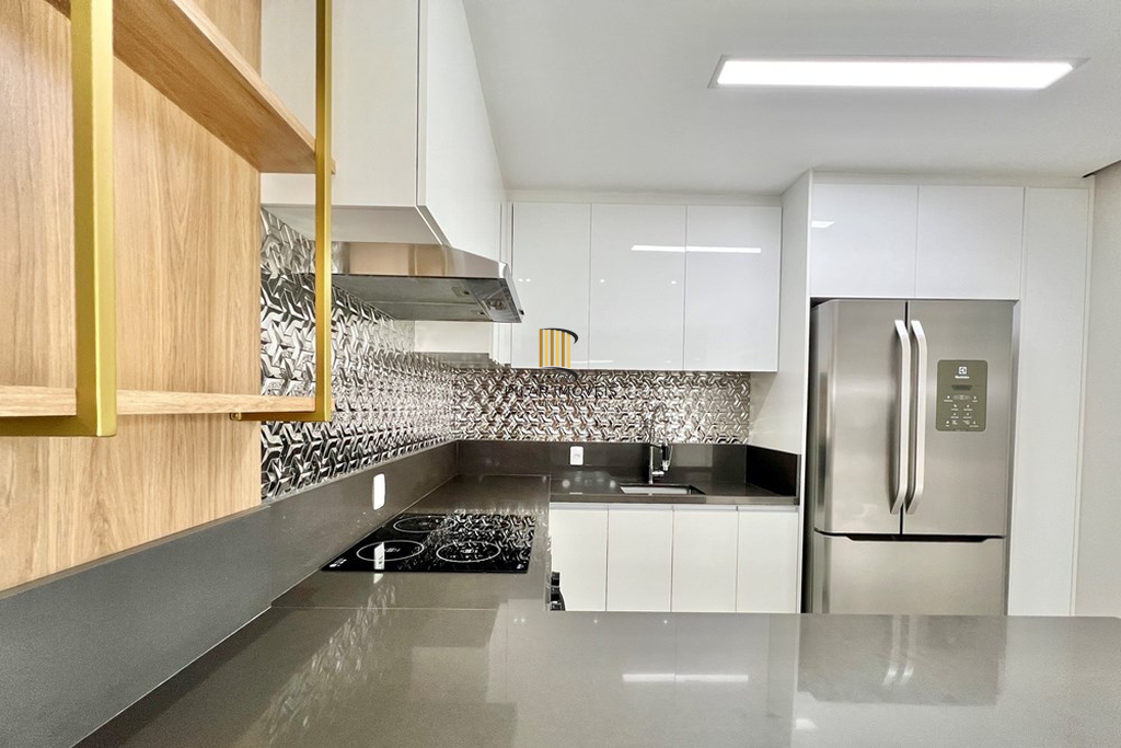 Casa 3 dormitórios no bairro Igara