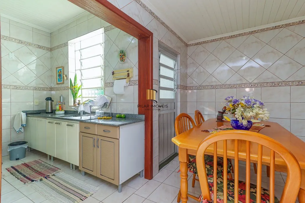 Casa 3 dormitórios no bairro Passo D'Areia