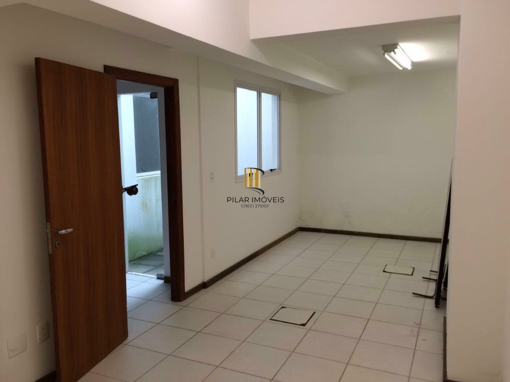 Casa 4 dormitórios no bairro Partenon