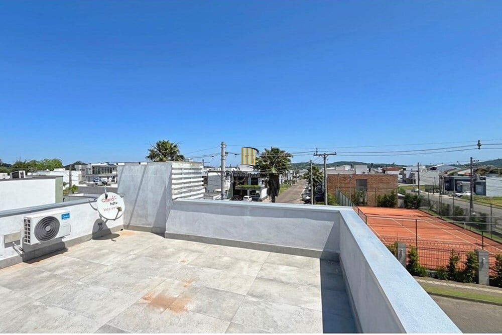 Casa 2 dormitórios no bairro Hípica