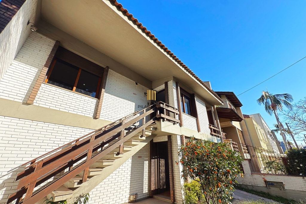 Casa 6 dormitórios no bairro Higienópolis