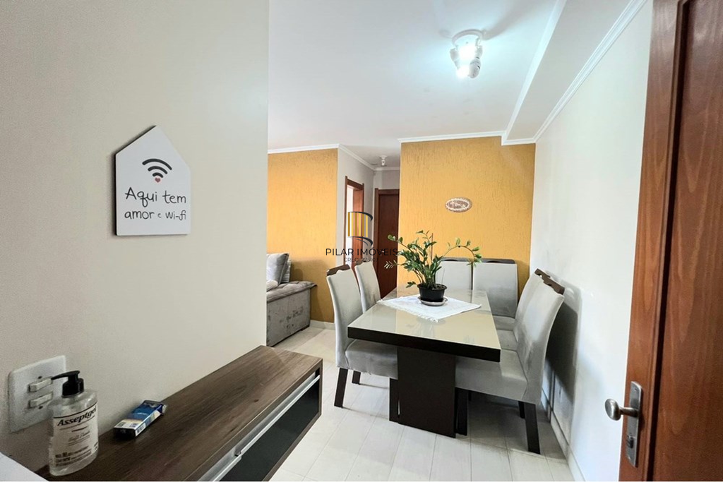 Apartamento 2 dormitórios no bairro Jardim Carvalho