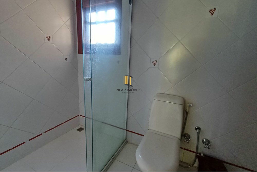 Casa 4 dormitórios no bairro Partenon