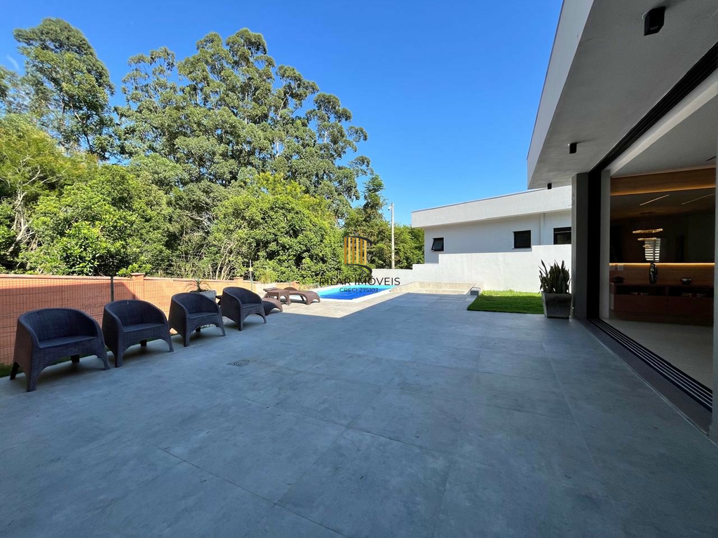 Casa de Condomínio 4 dormitórios no bairro Vila Nova