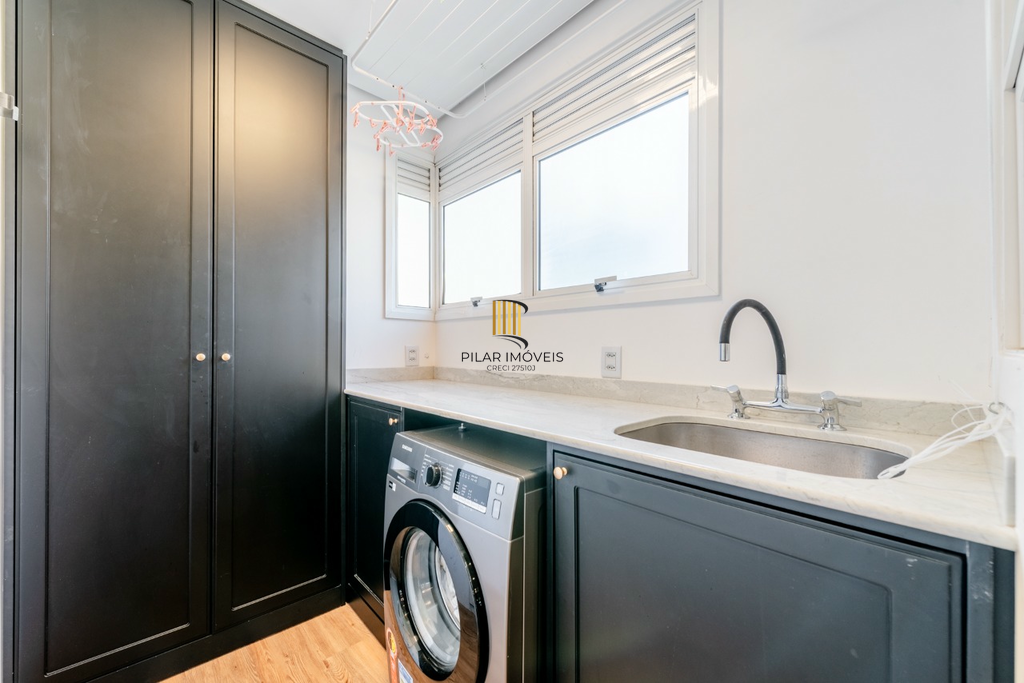 Apartamento 2 dormitórios no bairro Mont Serrat