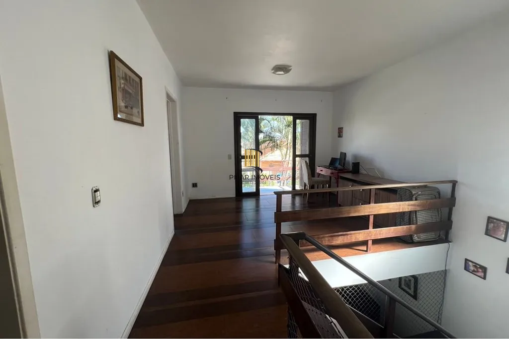 Casa 4 dormitórios no bairro Petrópolis