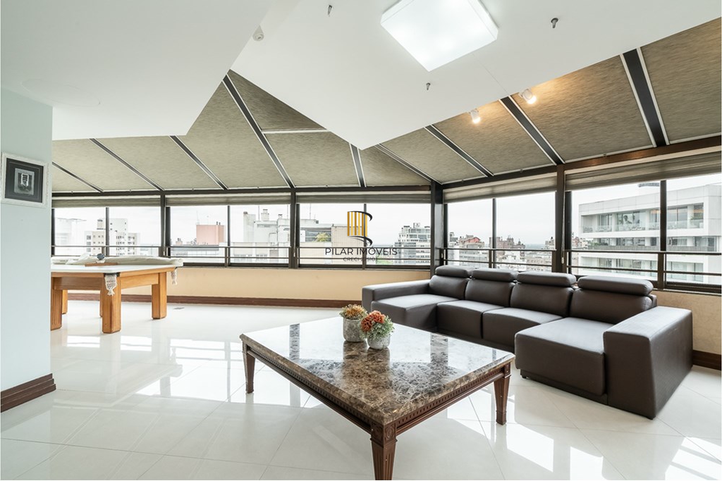 Cobertura 4 dormitórios no bairro Moinhos de Vento