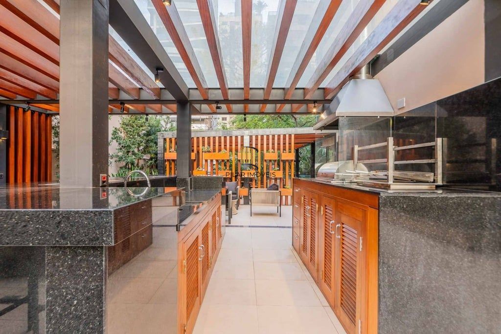 Apartamento 4 dormitórios no bairro Petrópolis