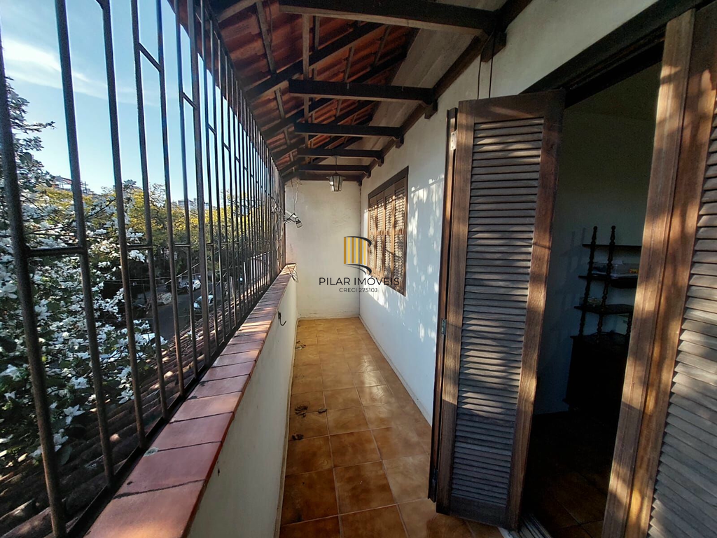 Casa 5 dormitórios no bairro Rio Branco