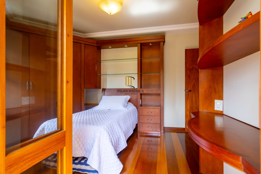 Casa 3 dormitórios no bairro Vila Suzana