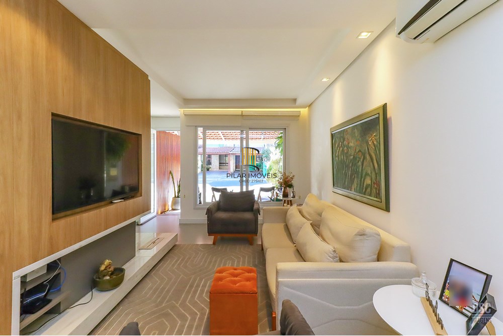Casa de Condomínio 3 dormitórios no bairro Ipanema