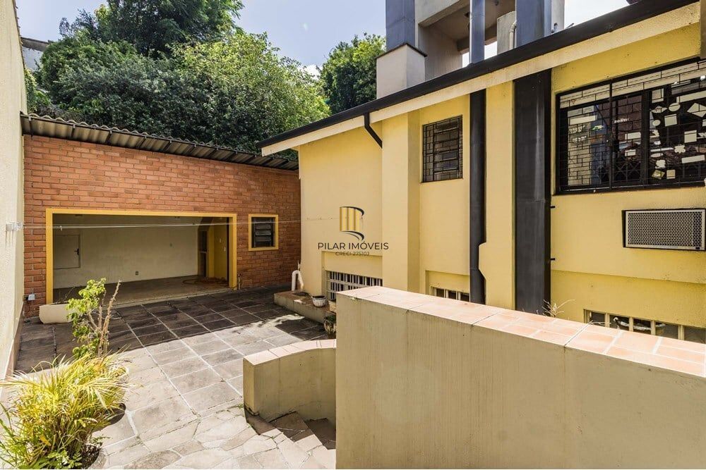 Casa 4 dormitórios no bairro Jardim Lindóia