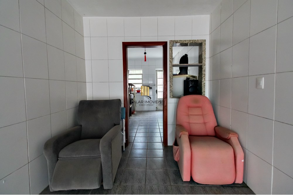 Casa 4 dormitórios no bairro Glória