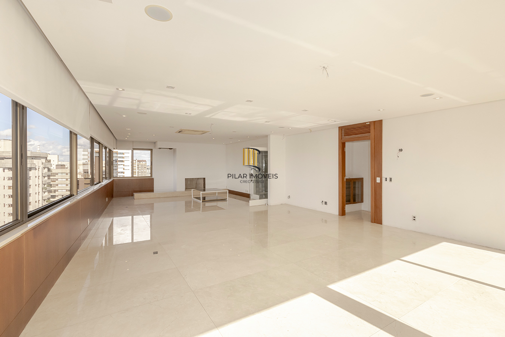 Triplex 3 dormitórios no bairro Bela Vista