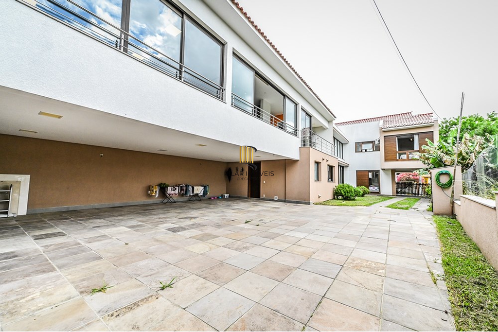 Casa de Condomínio 5 dormitórios no bairro São Lucas