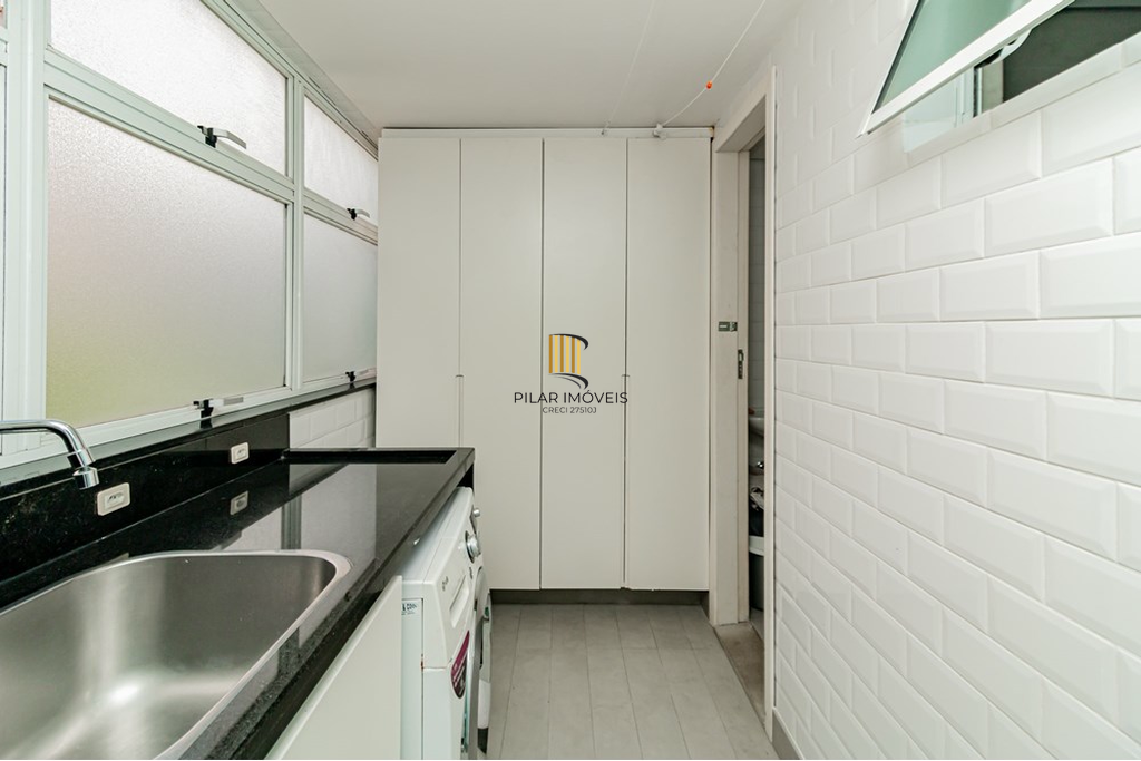 Apartamento 2 dormitórios no bairro Moinhos de Vento