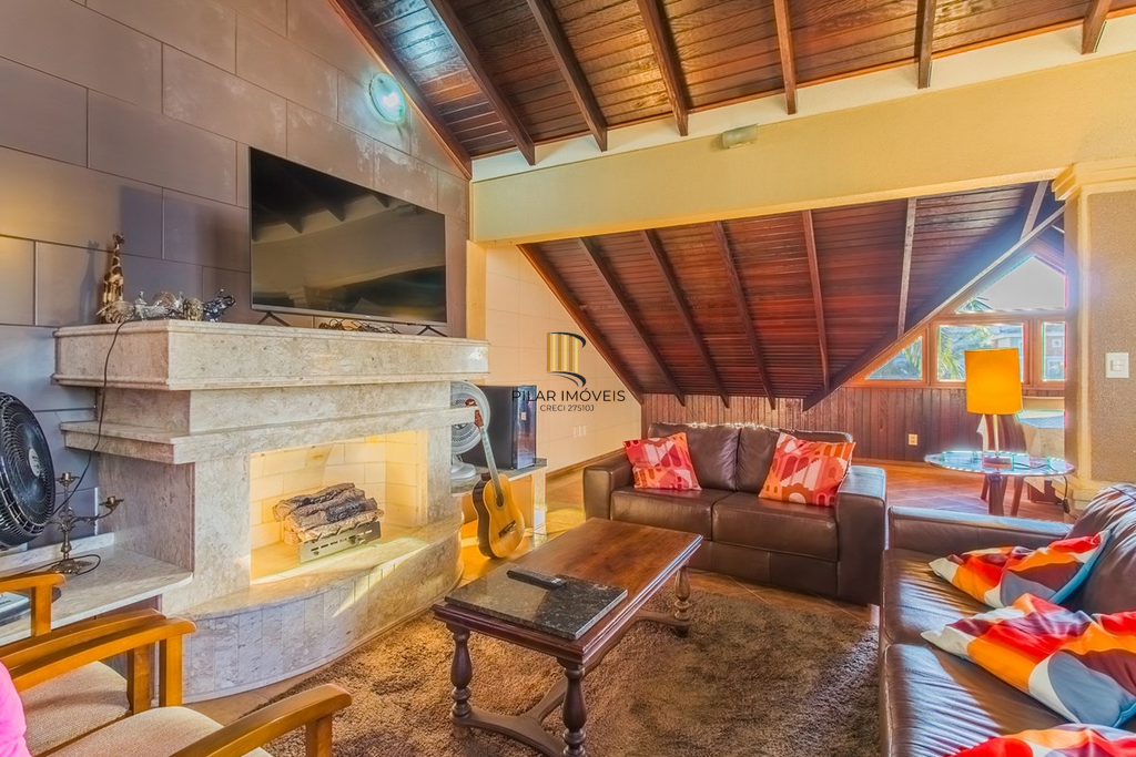 Casa 4 dormitórios no bairro Estância Velha