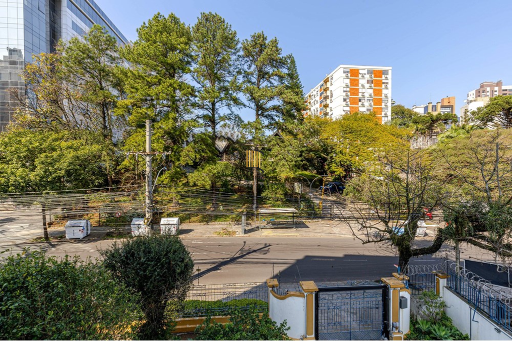 Apartamento 3 dormitórios no bairro Mont Serrat