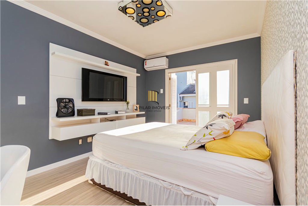 Casa de Condomínio 3 dormitórios no bairro Sarandi