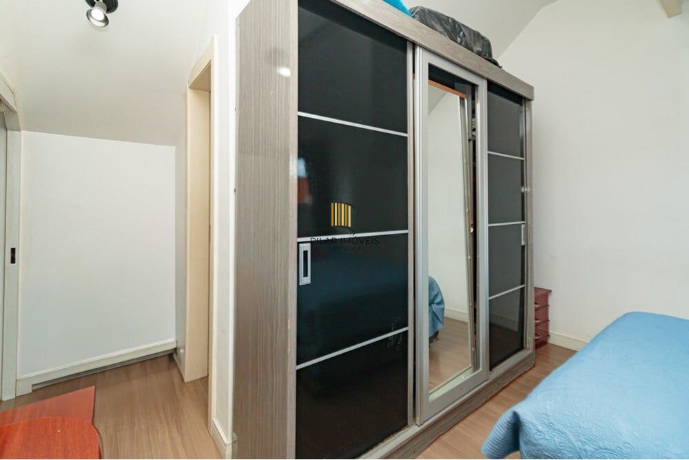 Casa de Condomínio 4 dormitórios no bairro Sarandi