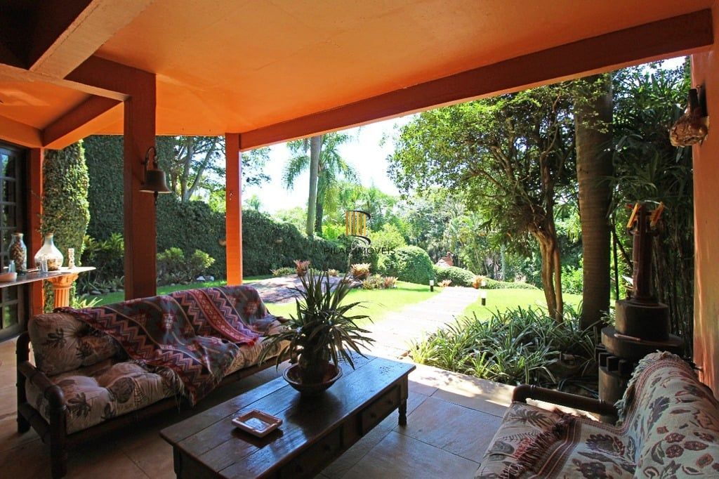 Casa de Condomínio 4 dormitórios no bairro Santa Tereza