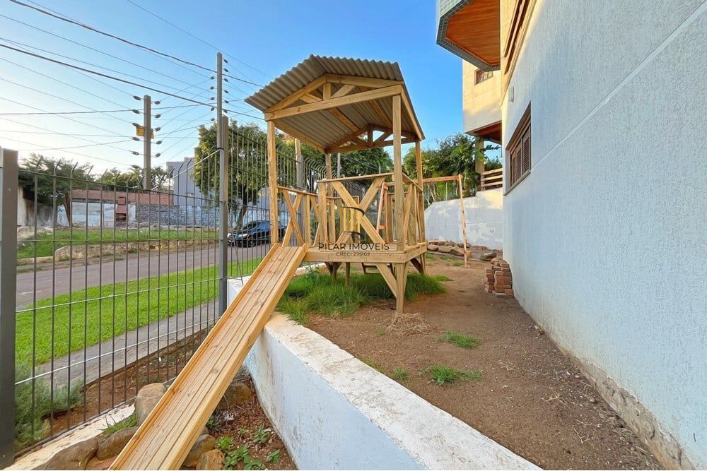 Cobertura 1 dormitório no bairro Cristal