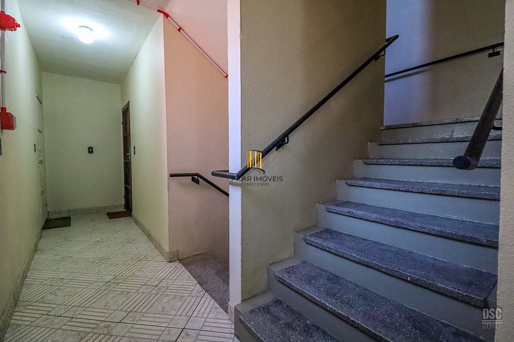 Apartamento 2 dormitórios no bairro Cavalhada