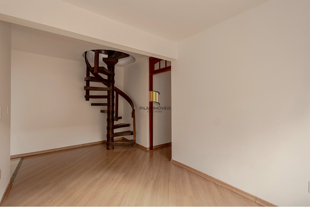 Cobertura 3 dormitórios no bairro Mont Serrat