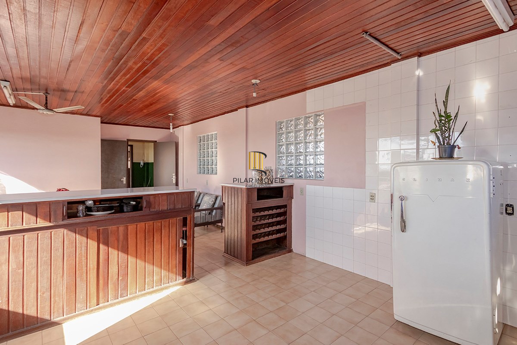Casa 6 dormitórios no bairro São Sebastião