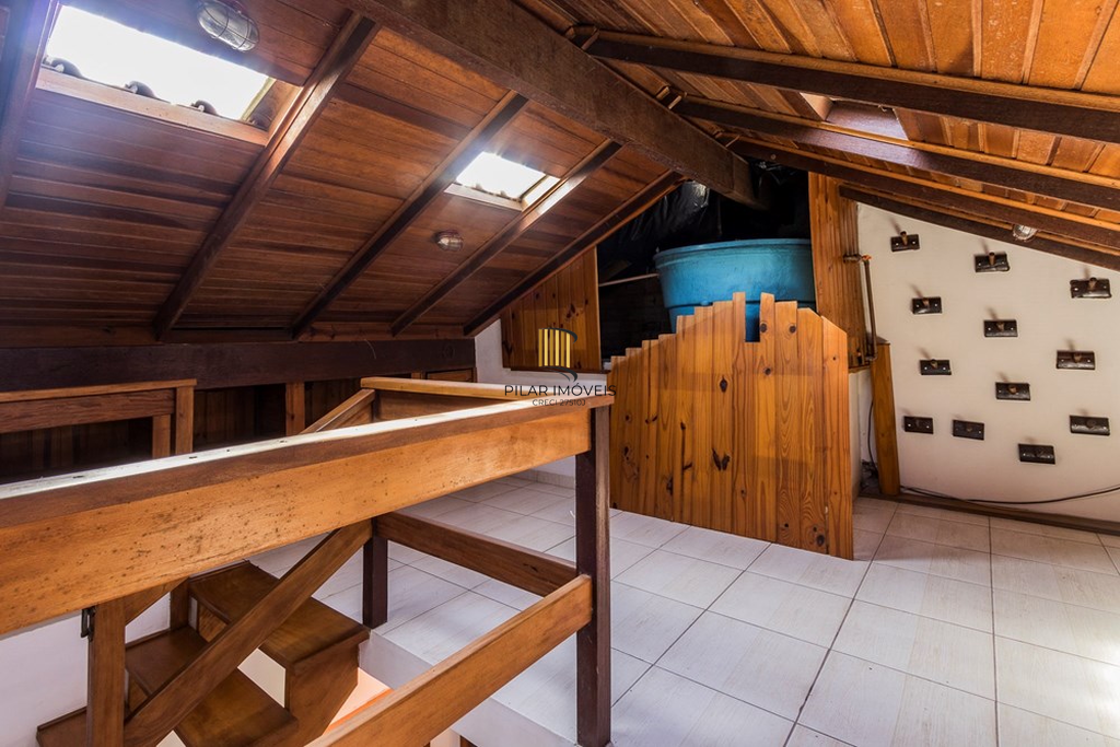 Casa de Condomínio 2 dormitórios no bairro Aberta dos Morros