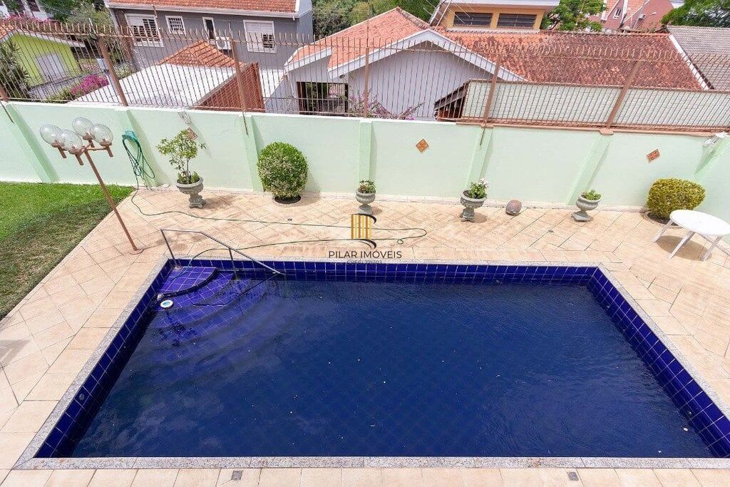 Casa 4 dormitórios no bairro Vila Assunção