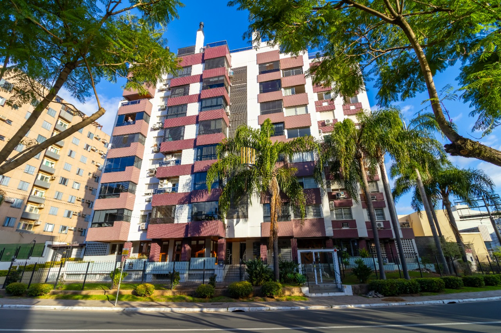 Apartamento 3 dormitórios no bairro Petrópolis