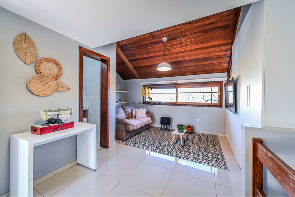 Casa de Condomínio 3 dormitórios no bairro Tristeza