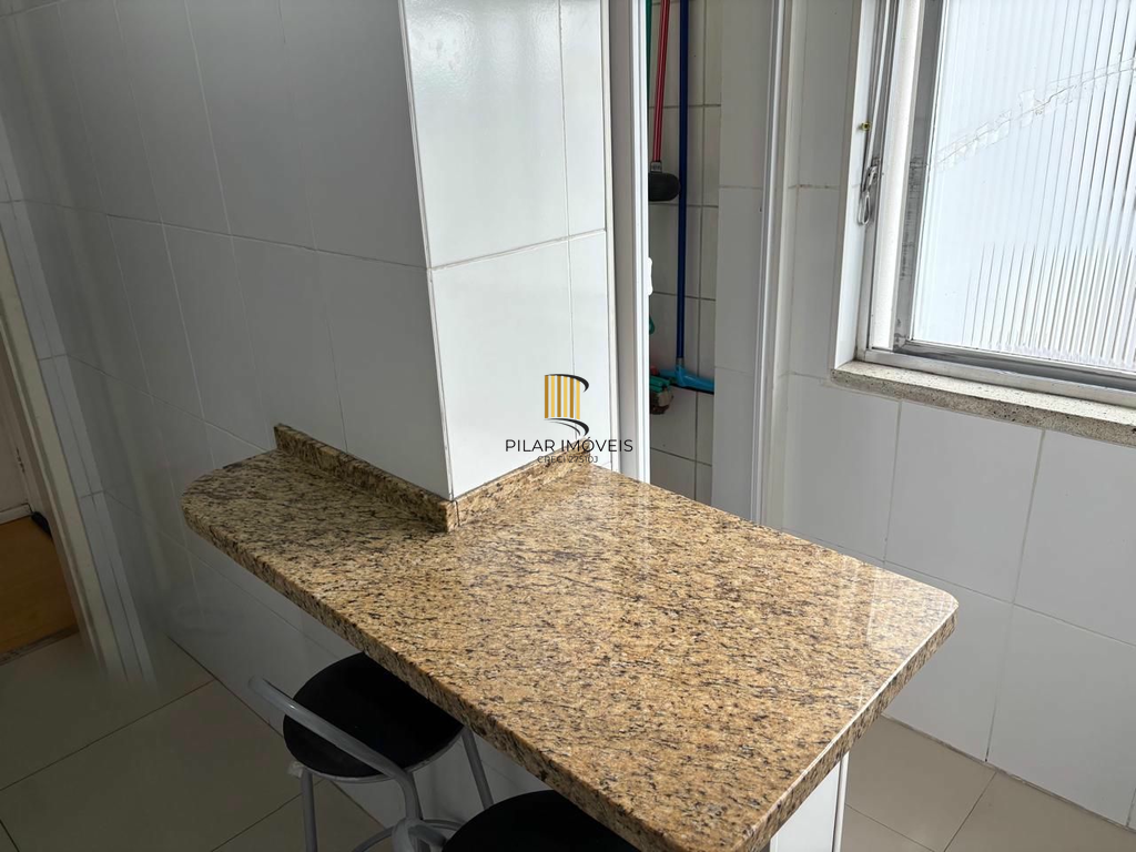 Apartamento 2 dormitórios no bairro Glória