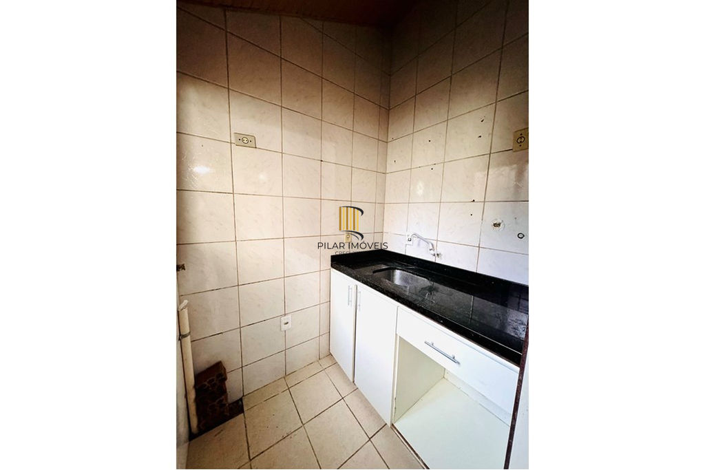 Casa de Condomínio 2 dormitórios no bairro Camaquã